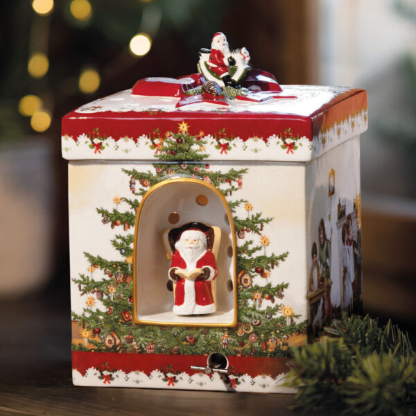 Christmas Toys - новогодишен украс со музичка кутија