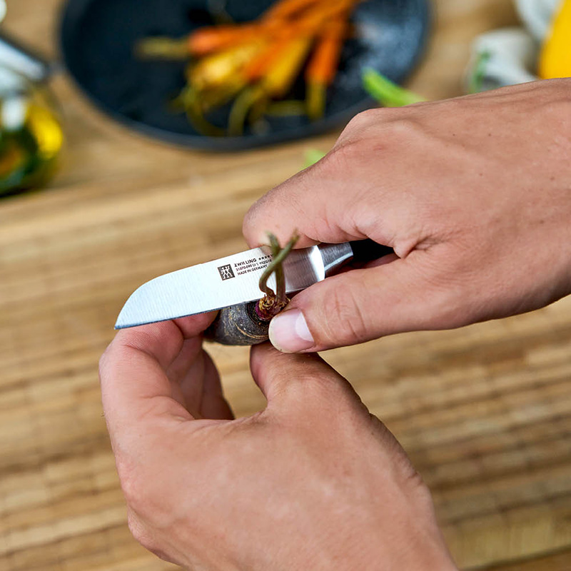 Zwilling Four Star Vegetable knife - нож (8 см) - слика 4