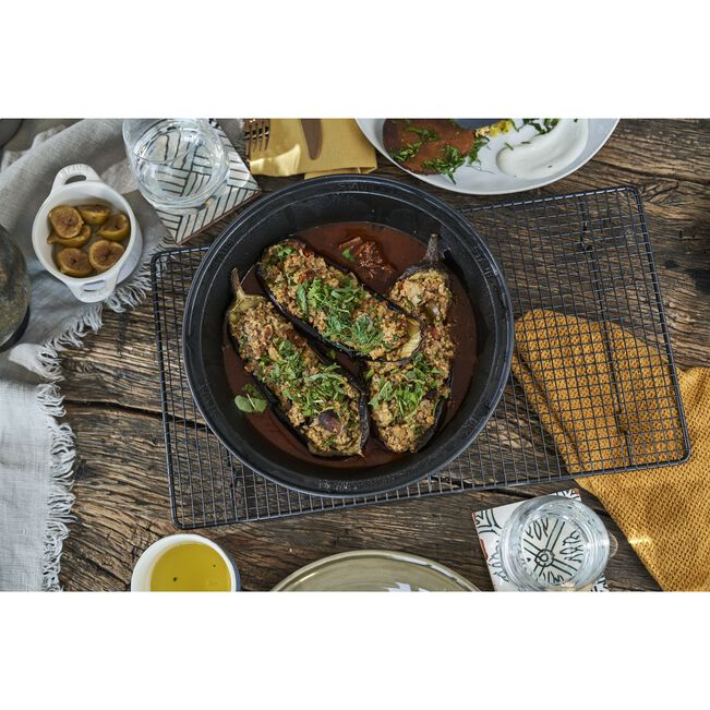 Staub Tajine - сад за готвење, 28см - слика 3